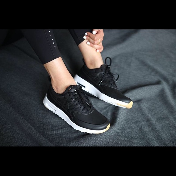 Nike Air Max Thea Black White | 599409 017 Nike Air Max Thea Black White | 599409 017